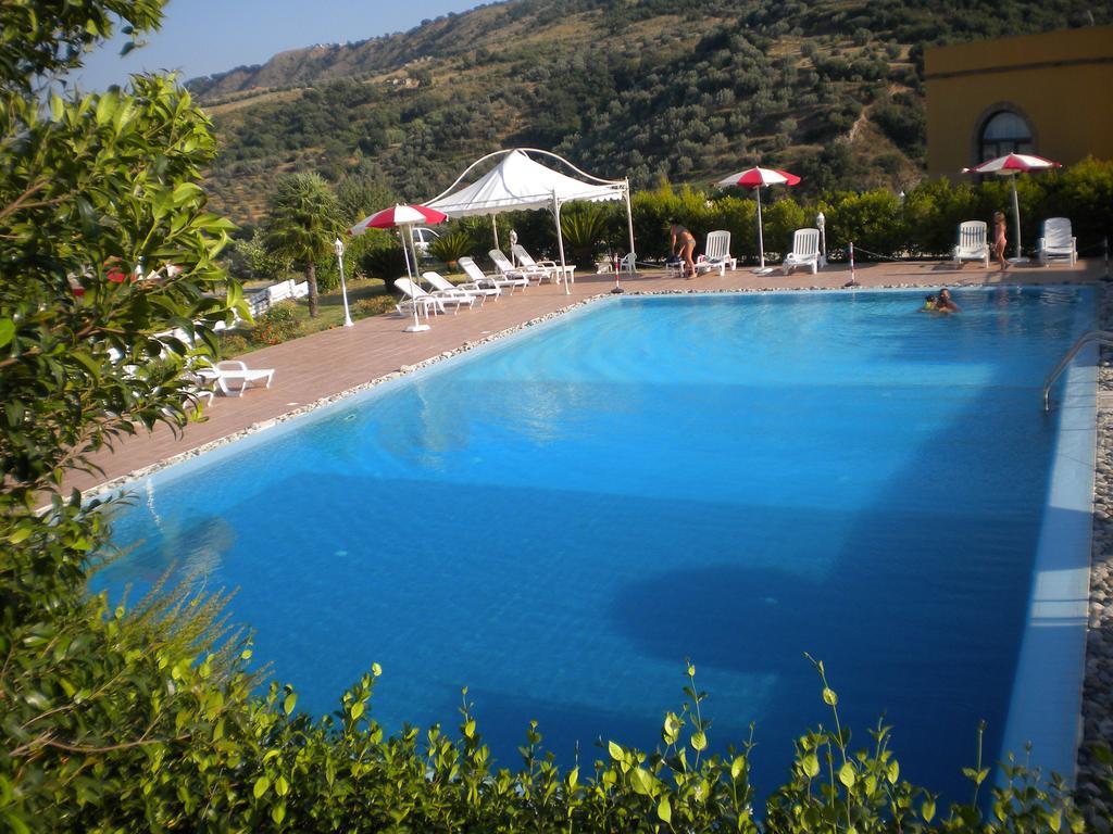 Tenuta Agrituristica Castellesi Squillace Exterior foto